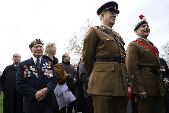 Церемония возложения венков в день памяти жертв Холокоста в Лондоне