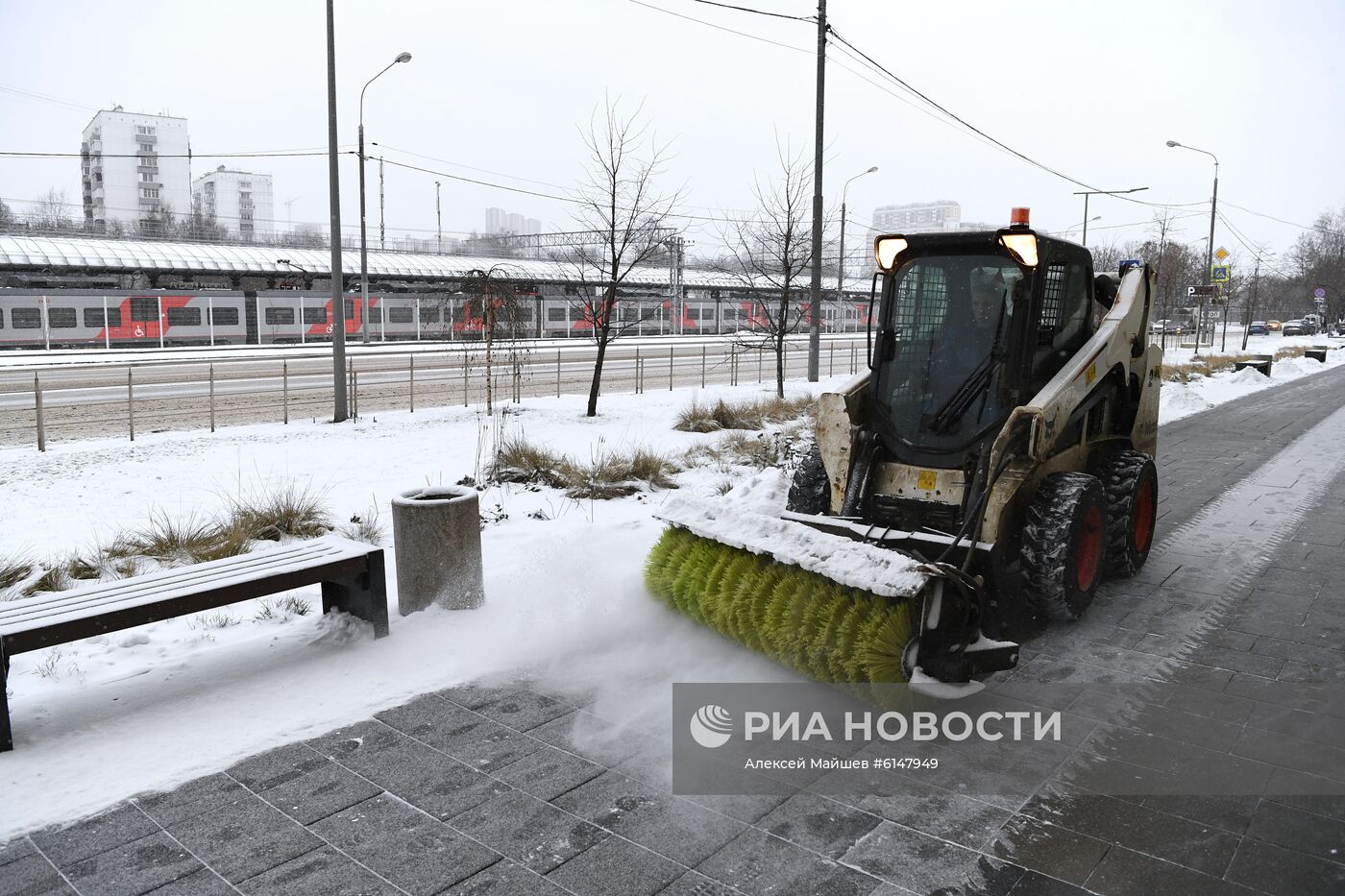 Уборка снега в Москве 