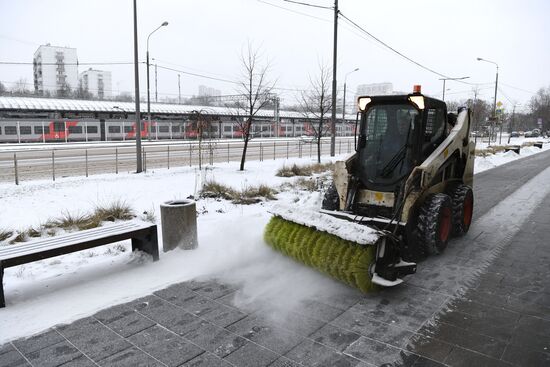 Уборка снега в Москве 