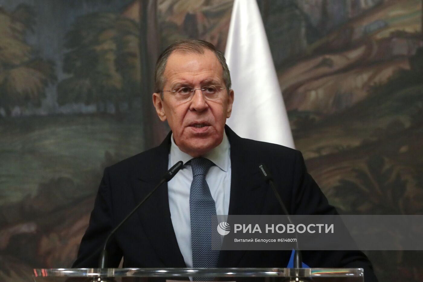 Встреча глав МИД РФ и Южного Судана С. Лаврова и А. Д. Ачуил