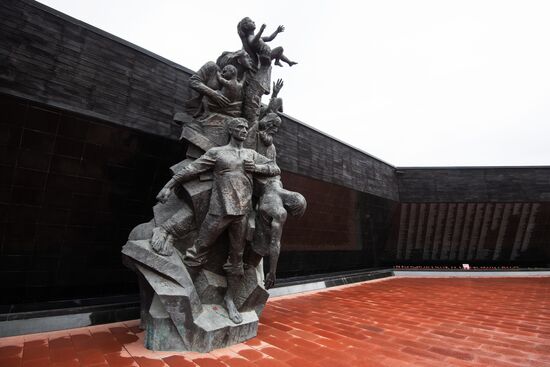Мемориальный комплекс "Концлагерь "Красный" в Крыму