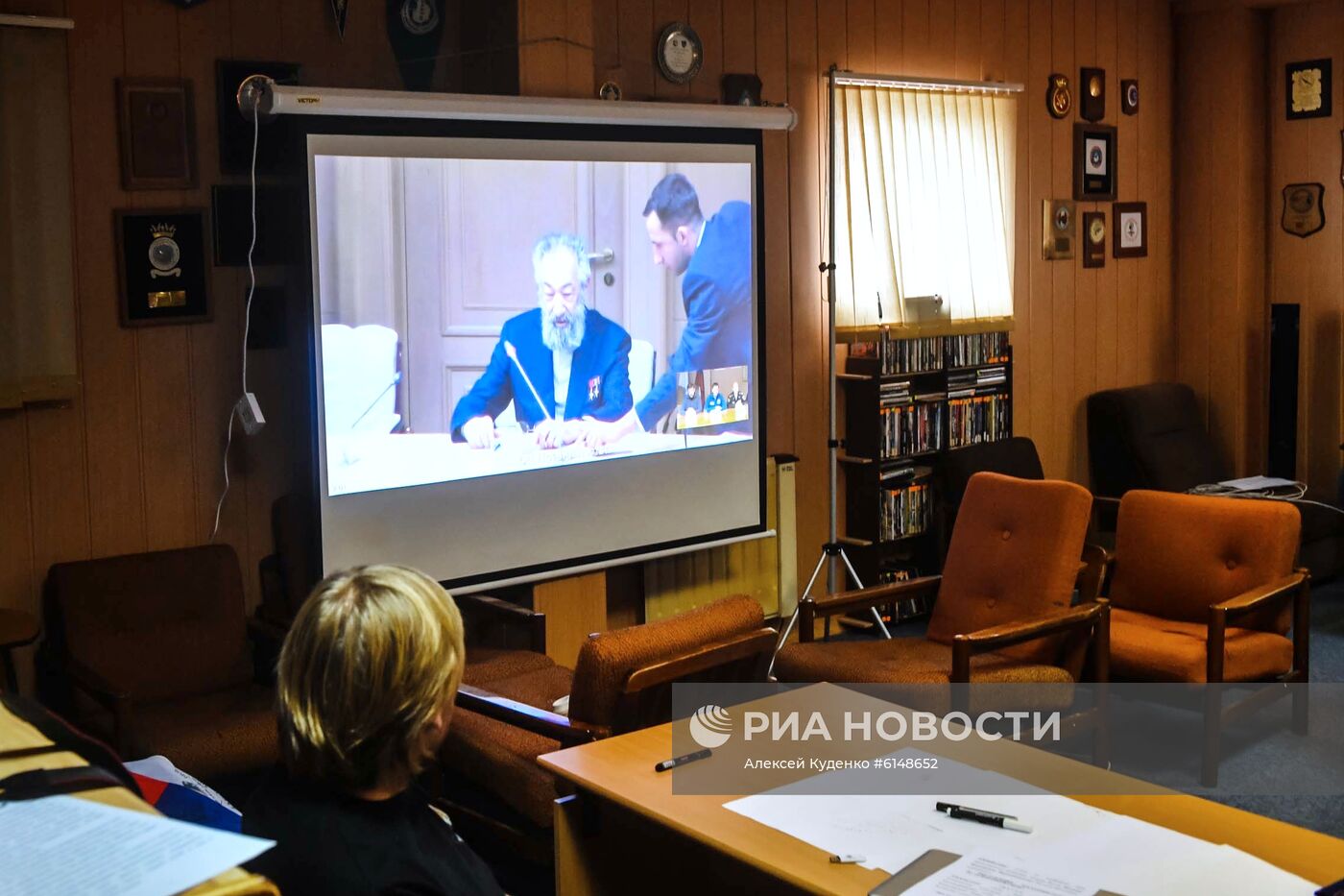 Мероприятия на "Беллинсгаузене" в честь 200-летия открытия Антарктиды русскими моряками