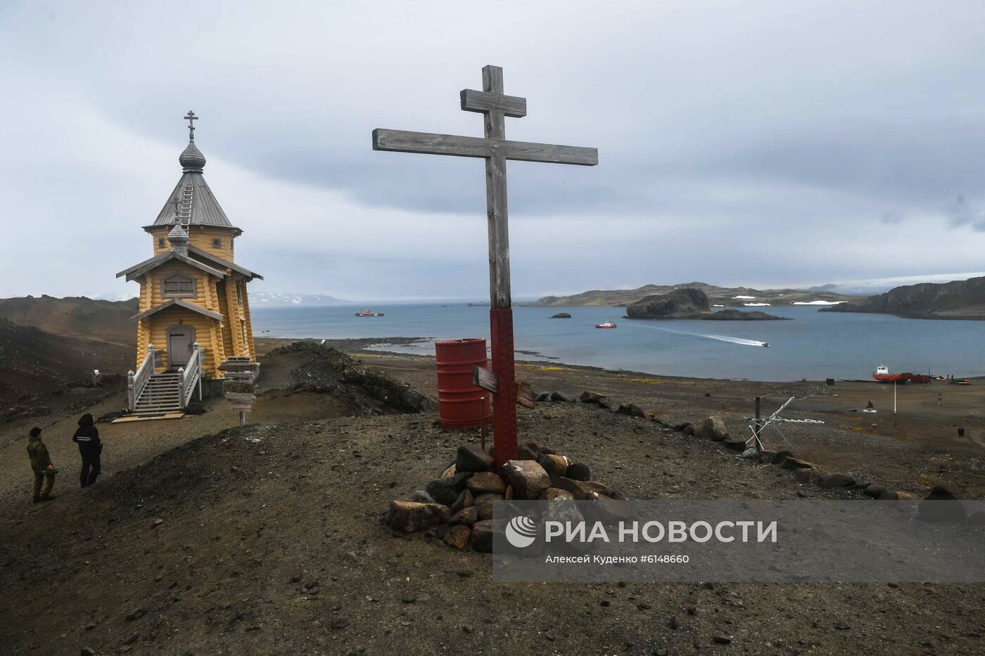 Мероприятия на "Беллинсгаузене" в честь 200-летия открытия Антарктиды русскими моряками