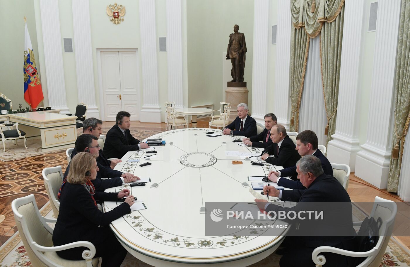 Президент РФ В. Путин встретился с премьер-министром Баварии М. Зедером