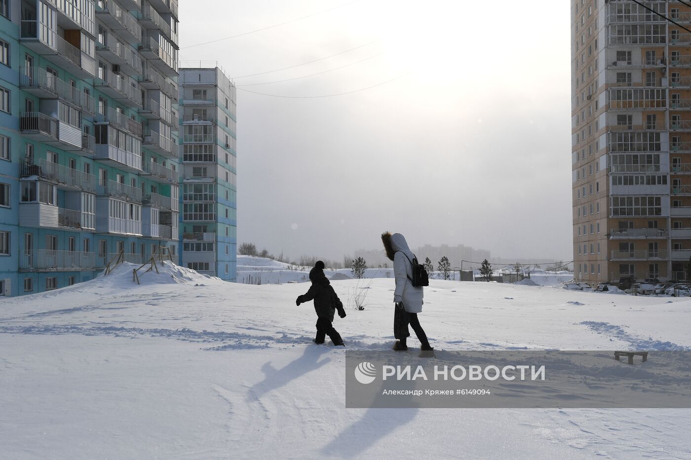 В Новосибирске ввели режим ЧС из-за снега