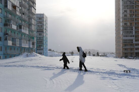 В Новосибирске ввели режим ЧС из-за снега