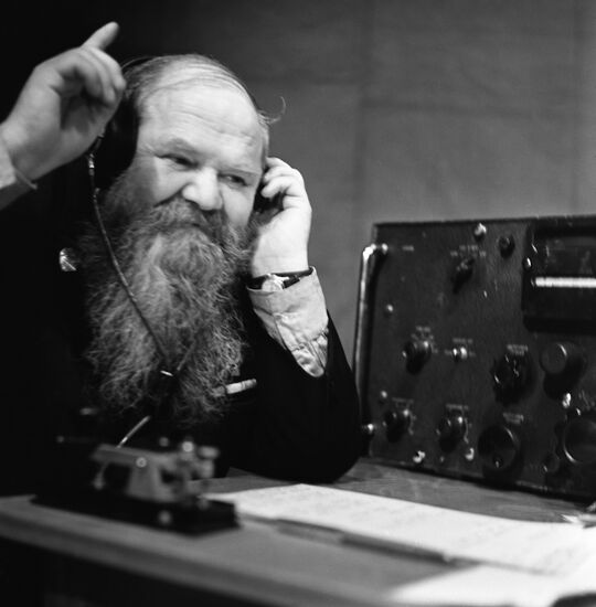 Почетный полярник радист И. Н. Хомутов