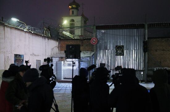 Ситуация у ИК-1, где отбывает наказание за контрабанду наркотиков израильтянка Н. Иссахар