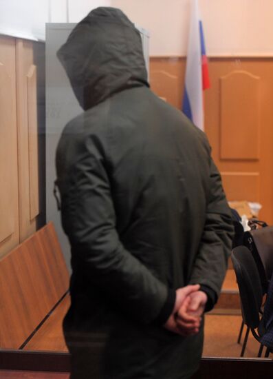 Избрание меры пресечения бывшим полицейским по делу И. Голунова