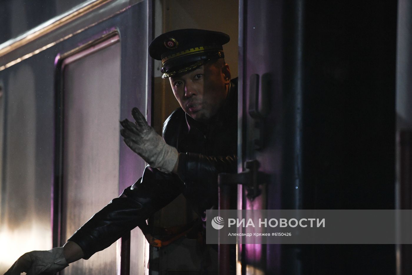 Ж/д сообщение между Россией и Китаем ограничили одним поездом