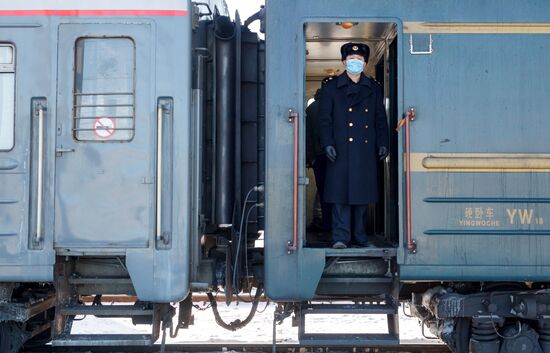 Ж/д сообщение между Россией и Китаем ограничили одним поездом 