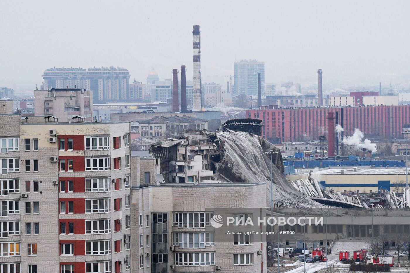 В Петербурге произошло обрушение при демонтаже СКК