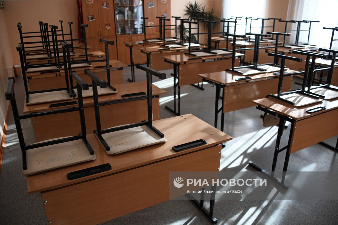 В школах Забайкалья прекращены занятия после выявления в регионе коронавируса