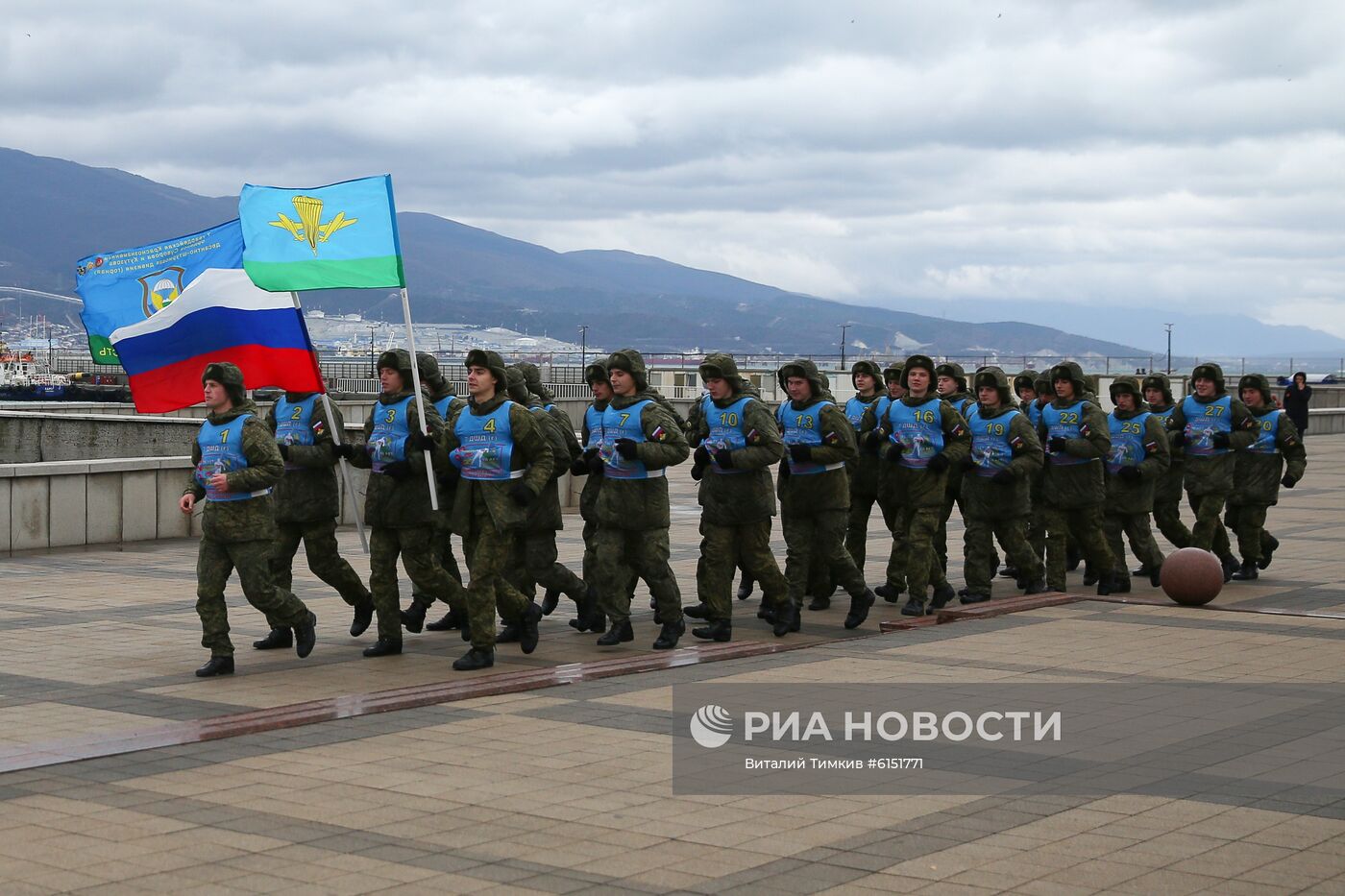 Комбинированный марш-бросок команд ВДВ, посвящённый 75-летию Победы Комбинированный марш-бросок команд ВДВ, посвящённый 75-летию Победы