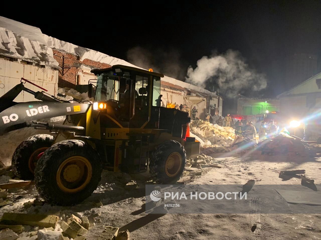 Обрушение кровли кафе в Новосибирске