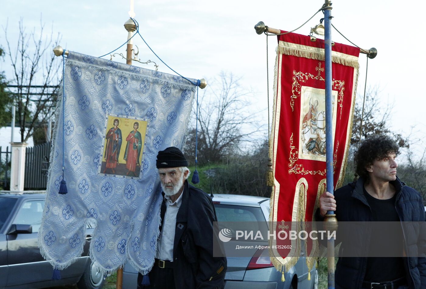 Мирное шествие в защиту прав Сербской православной церкви в Черногории
