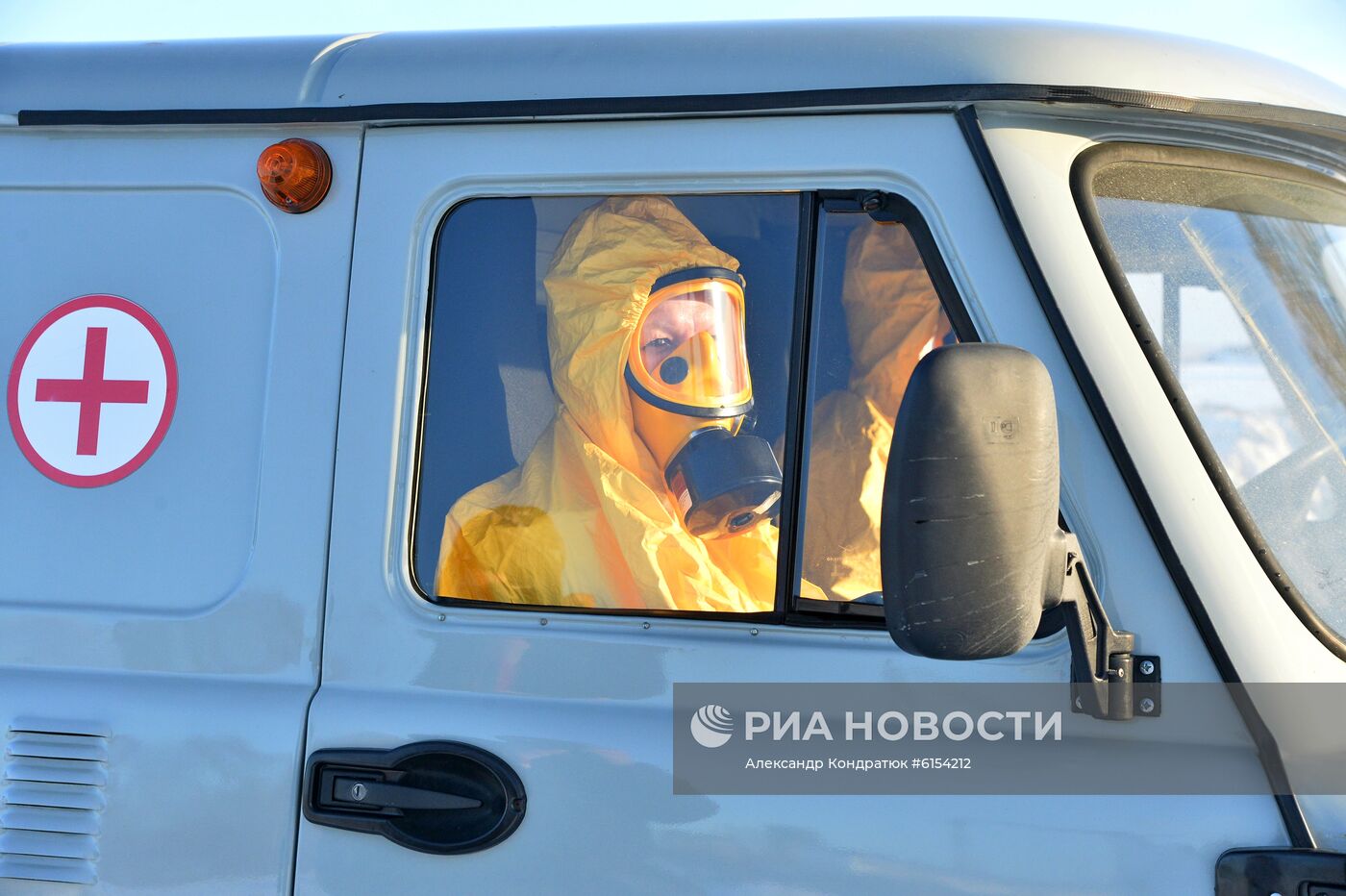 Учения по проведению медицинской эвакуации пациентов с симптомами коронавируса