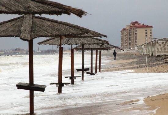 Шторм в Евпатории