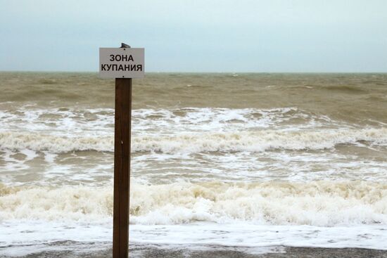 Шторм в Евпатории