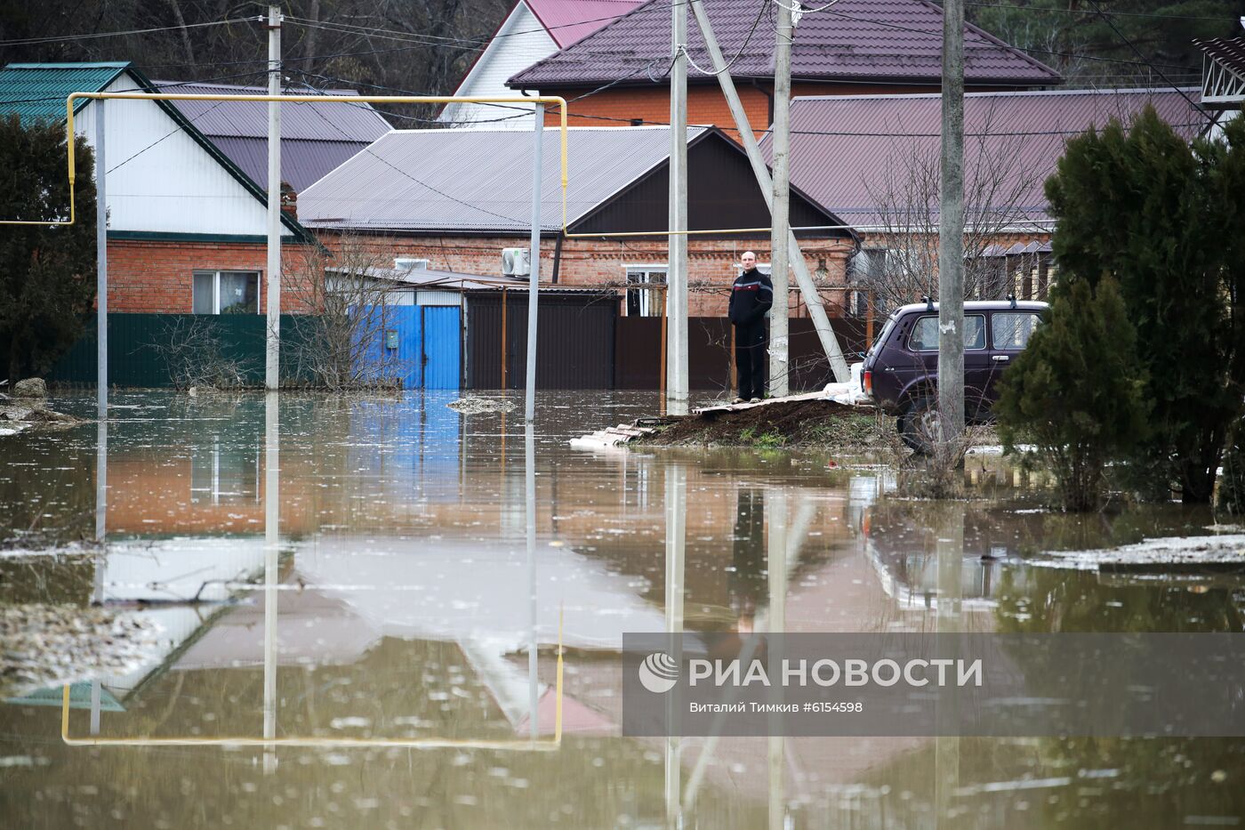 В Горячем Ключе из-за подтопления введен режим ЧС