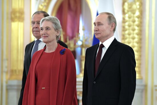 Президент РФ В. Путин принял верительные грамоты у послов иностранных государств