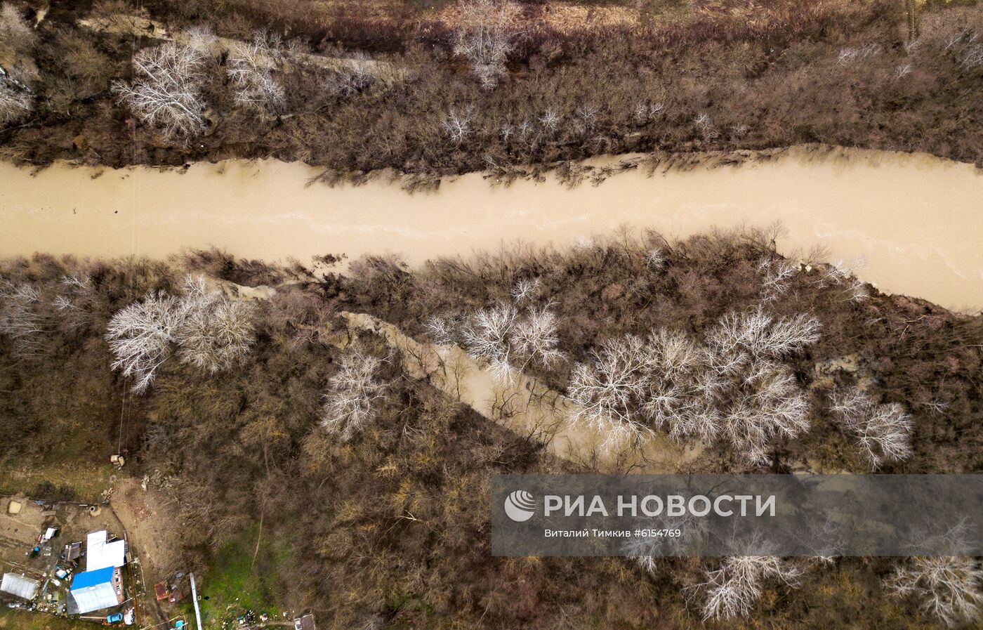 В Горячем Ключе из-за подтопления введен режим ЧС