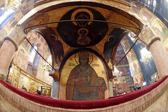Реставрация Успенского собора Московского Кремля