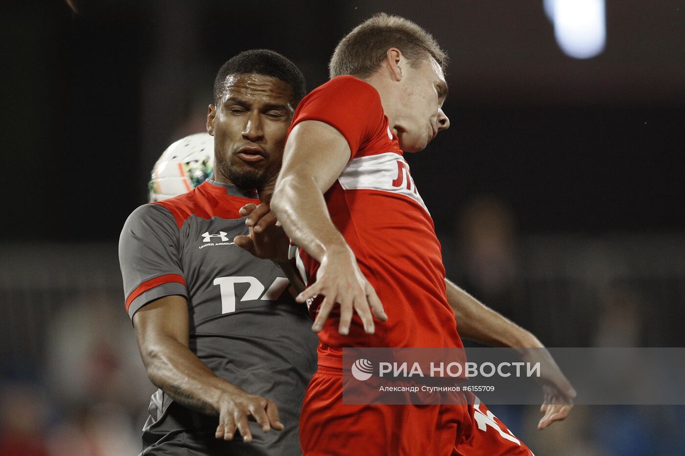 Футбол. Кубок Париматч Премьер. "Спартак" –  "Локомотив"