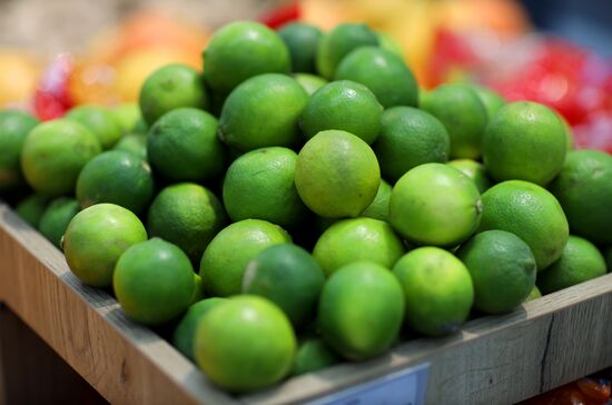 "Магнит" приостановил импорт фруктов и овощей из Китая
