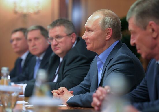 Встреча президента РФ В. Путина с президентом Белоруссии А. Лукашенко 