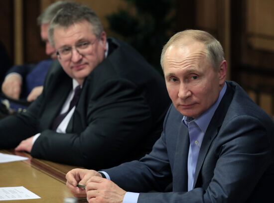 Встреча президента РФ В. Путина с президентом Белоруссии А. Лукашенко 