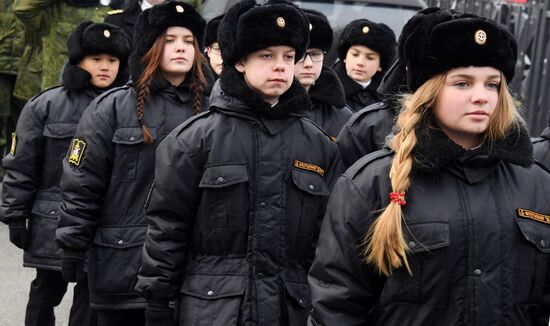 Патриотическая акция в память о подвиге экипажей крейсера "Варяг" и канонерской лодки "Кореец" во Владивостоке