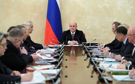 Премьер-министр РФ М. Мишустин провел совещание с вице-премьерами РФ