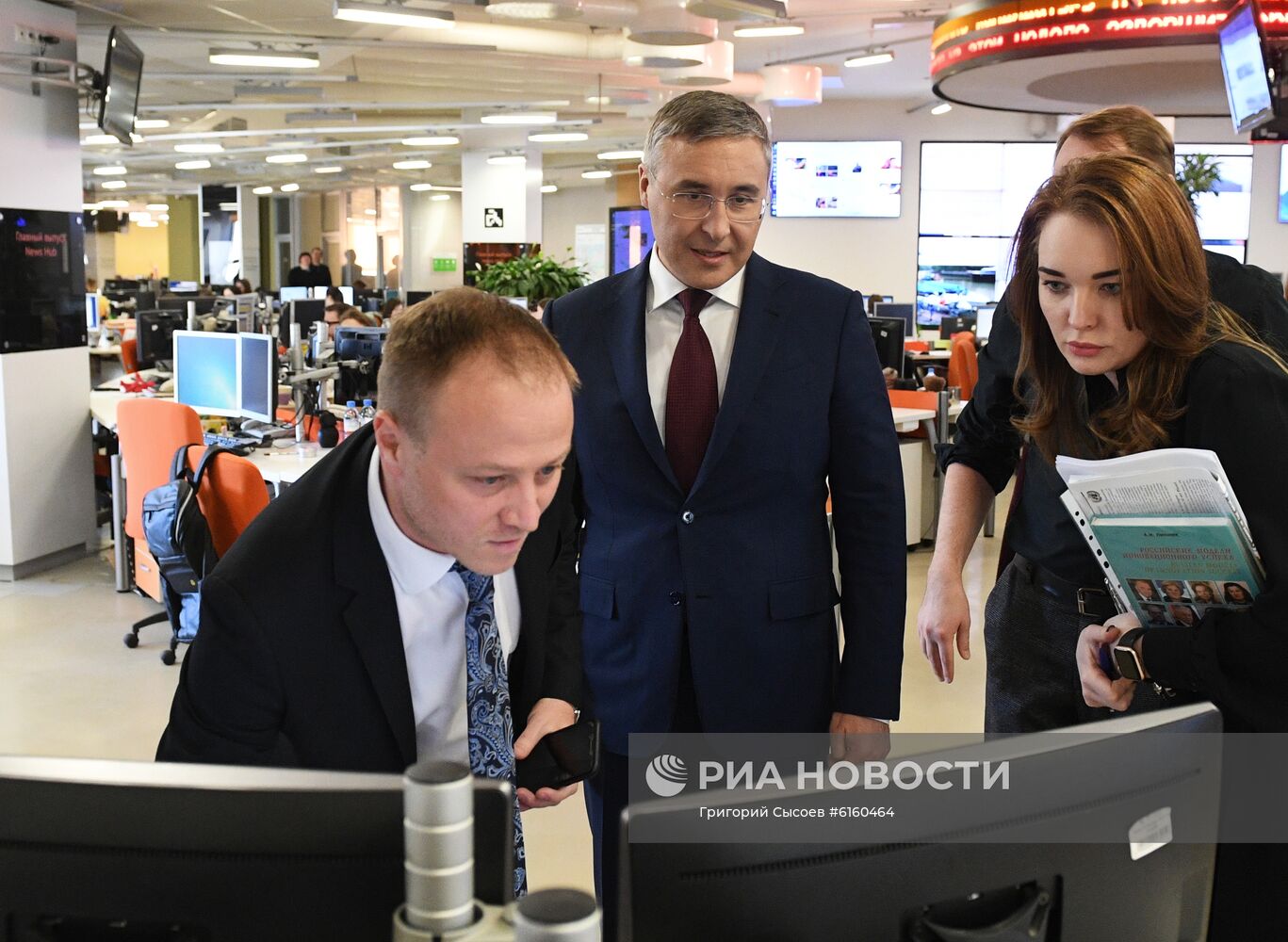 Министр науки и высшего образования РФ В. Фальков посетил МИА "Россия сегодня"