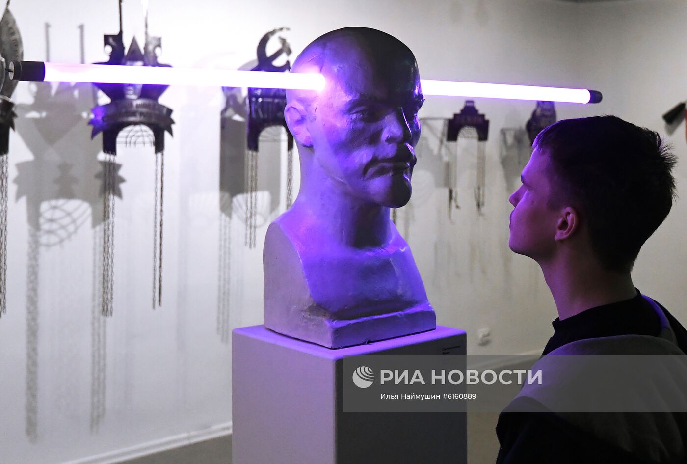 Выставка "Сибирский иронический концептуализм" в Красноярске