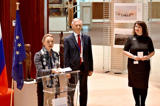 Выставка конкурса им. А. Стенина в Страсбурге