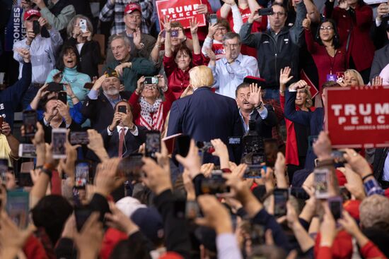 Предвыборный митинг президента США Д. Трампа в Нью-Гэмпшире