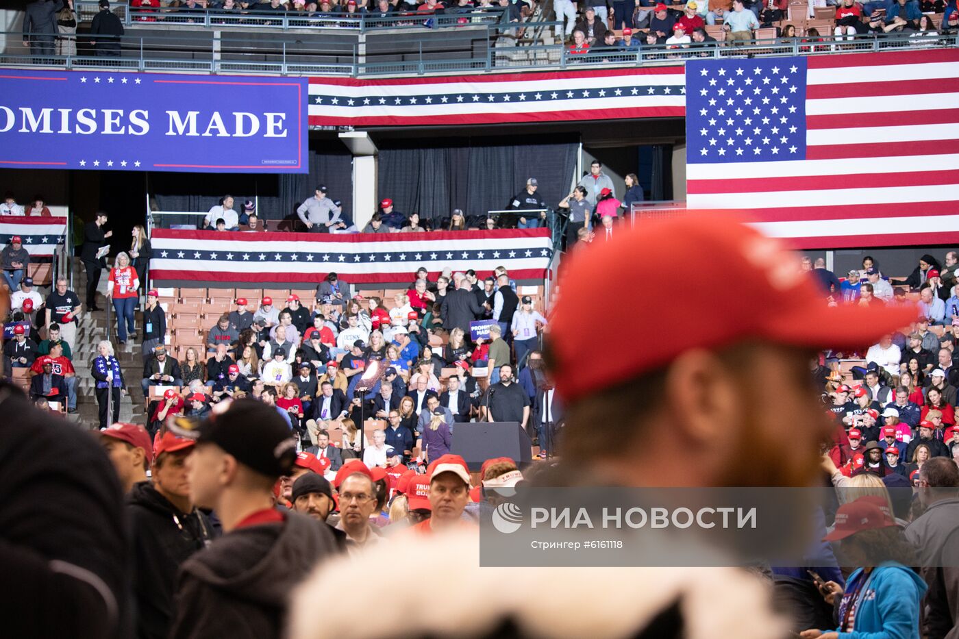 Предвыборный митинг президента США Д. Трампа в Нью-Гэмпшире