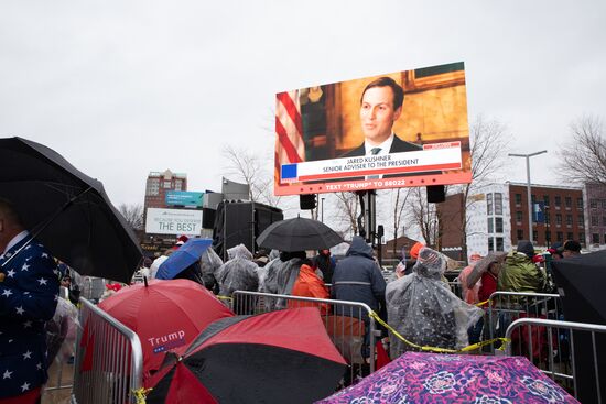 Предвыборный митинг президента США Д. Трампа в Нью-Гэмпшире