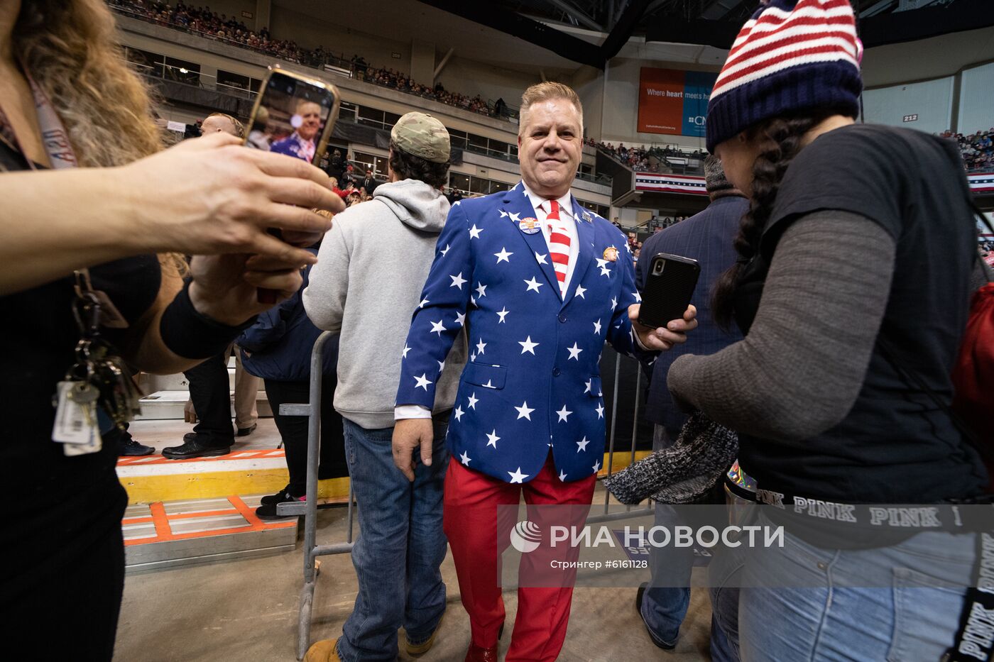 Предвыборный митинг президента США Д. Трампа в Нью-Гэмпшире