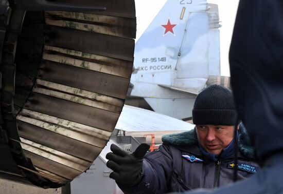 Учебно-тренировочные полеты Су-35С и Миг-31 в Приморье