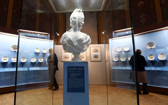 Выставка "Свобода. Равенство. Братство. Французский революционный фаянс конца XVIII века"