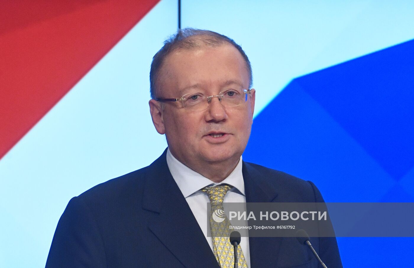 Открытие IX сессии Международной молодежной модели ООН Дипакадемии МИД России DAIMMUN-20