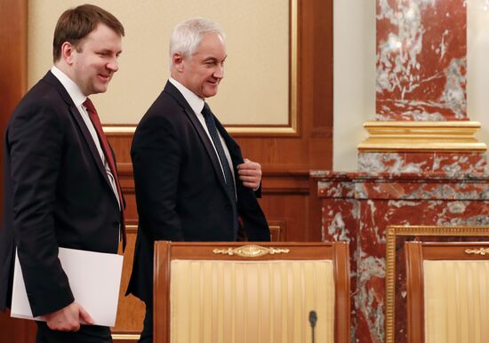 Премьер-министр РФ М. Мишустин провел заседание президиума Совета при президенте РФ по стратегическому развитию и нацпроектам