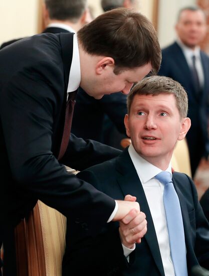 Премьер-министр РФ М. Мишустин провел заседание правительства РФ