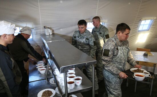 Арктическая военная полевая кухня