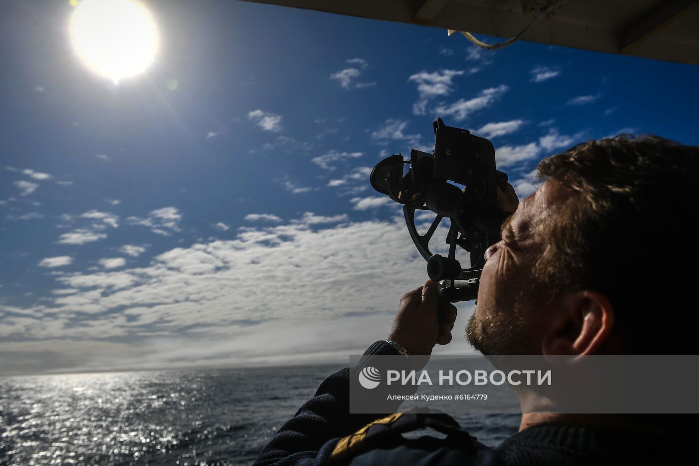 Антарктическая экспедиция на исследовательском судне "Адмирал Владимирский"