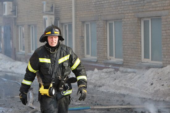 Пожар в цехе по производству пластиковой посуды в Челябинске