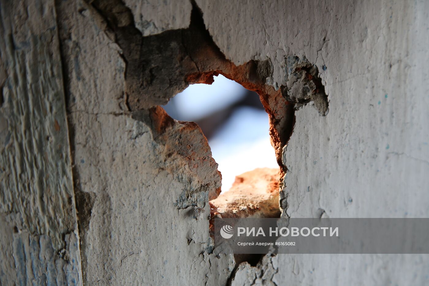 Последствия обстрела в Донецке