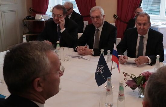 Визит главы МИД РФ С. Лаврова в Германию